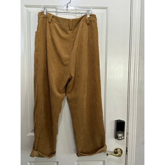 Petal & Pup Women's Tan Talaren Cuffed Corduroy Pleated High Rise Pants Size 12 - Picture 4 of 8